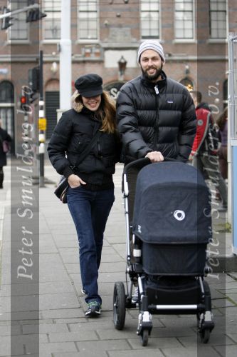 Amsterdam 8 januari 2008
Beertje v Beers met man  achter de kinderwagen.