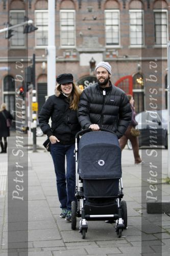 Amsterdam 8 januari 2008
Beertje v Beers met man  achter de kinderwagen.