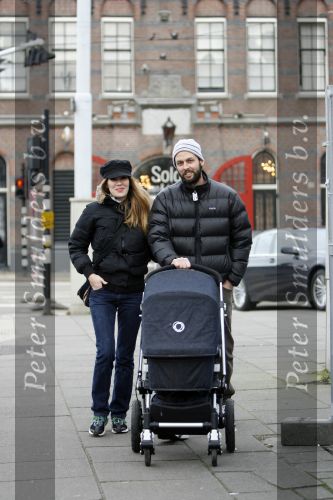Amsterdam 8 januari 2008
Beertje v Beers met man  achter de kinderwagen.