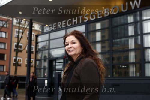 Utrecht 13 januari 2009
Rob de nijs en Belinda Meuldijk bij de rechtbank van Utrecht voor hun boedelscheiding.