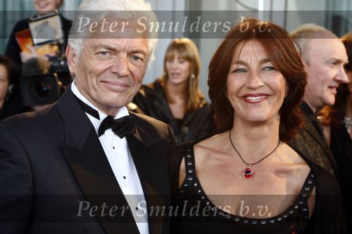 Rotterdam 20 april 2008
Premiere les Miserables  in het nieuwe Luxor theater. ben Cramer met vrouw
Peter Smulders bv