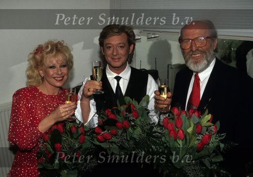 14 April 1994
Benny Neyman met Bonnie St. Clair en Pierre Kartner ( Vader Abraham )