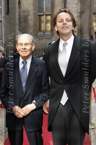 Den Haag 19 september 2007
Prinsjesdag op het binnenhof met de ministers en staatssecretaressen met hoedjes Bert Koenders met vader