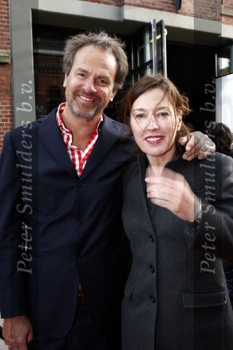 Amsterdam 3 mei 2009
Premiere van de laatste dagen van Emma blank in het ketelhuis. Bert Kuizenga met zijn vrouw
Peter Smulders bv