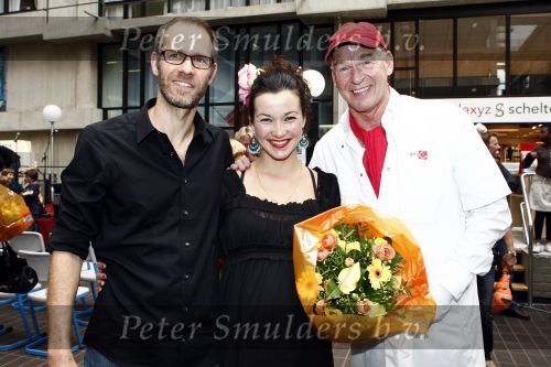 Amsterdam 6 mei 2009
Presentatie cd van Birgit Schuurman en Arthur Umbgrove. Peter Faber praatte alles aan elkaar in het AMC ziekenhuis.
Peter Smulders bv