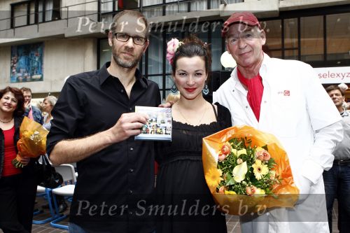 Amsterdam 6 mei 2009
Presentatie cd van Birgit Schuurman en Arthur Umbgrove. Peter Faber praatte alles aan elkaar in het AMC ziekenhuis.
Peter Smulders bv