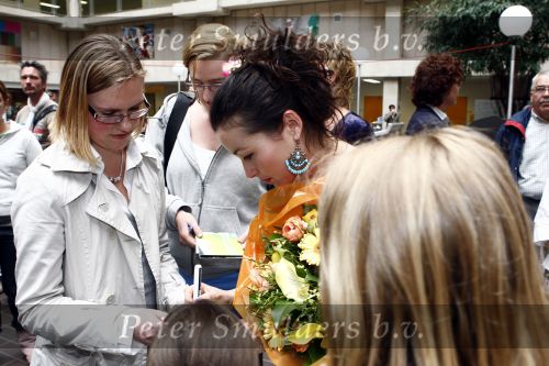 Amsterdam 6 mei 2009
Presentatie cd van Birgit Schuurman en Arthur Umbgrove. Peter Faber praatte alles aan elkaar in het AMC ziekenhuis.
Peter Smulders bv