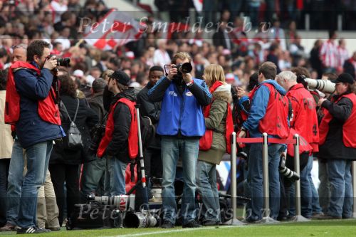 Eindhoven, 13 April 2008 Kampioenswedstrijd PSV-FC Twente, eindstand 1-1 Seizoen 2007/2008. PSV daardoor nog niet kampioen.
Veel persfotografen met o.a. Bob v d Cruijsem en Rene Bouwman