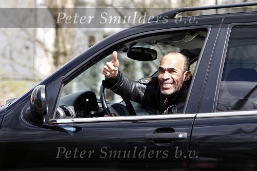 Amsterdam 15 april 2008
Bobby Farell in zijn mercedes jeep in amsterdam
Peter Smulders bv