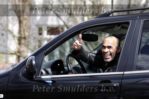 Amsterdam 15 april 2008
Bobby Farell in zijn mercedes jeep in amsterdam
Peter Smulders bv