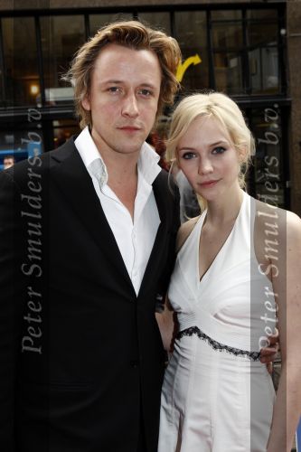 Amsterdam 12 april 2008
Daan Schuurmans en Bracha v Doeburgh bij de premiere van Morisson krijgt een zusje in Tuschinski.
Peter Smulders bv
