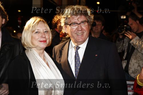 Amsterdam 11 maart 2008
Het boekenbal in de stadsschouwburg van Amsterdam. Bram Peper met vriendin
Peter Smulders bv
