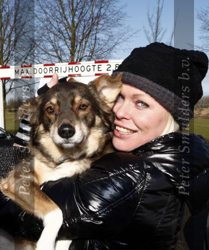 Diemen 14 februari 2009
Bridget Maasland vriend Pepijn zoon Mees en hond doen mee met tocht voor het goede doel ivm honden in het Diemer Bos.
Peter Smulders bv