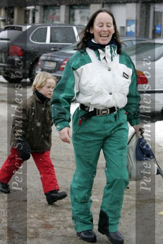 Lech 11 februari 2005
Brigitte Klynstra met zoontje in Lech