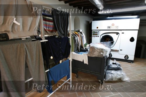 Solomeo (Perugia ) 14 November 2007
Exclusieve Dames & Heren Kledingfabrikant Brunello Cucinelli
Toonaangevend en vooral bekend om zijn schitterende Cashmere materialen