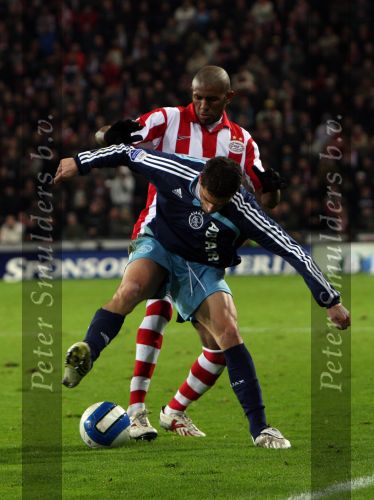 Eindhoven, 19 Maart 2008 Kompetitiewedstrijd PSV-AJAX, eindstand 0-0 
Seizoen 2007/2008
Bruno Silva in duel met Alcides