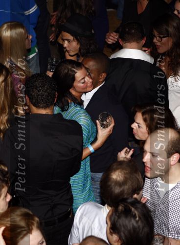 Amsterdam 24 januari 2009
Openingsfeest fashion tv in odeon. 
Bryan Roy met een vriendin