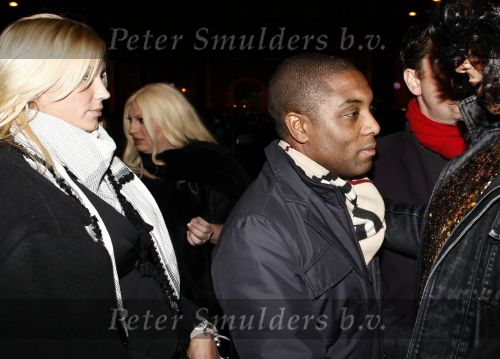 Amsterdam 24 januari 2009
Openingsfeest fashion tv in odeon. 
Bryan Roy met een vriendin
