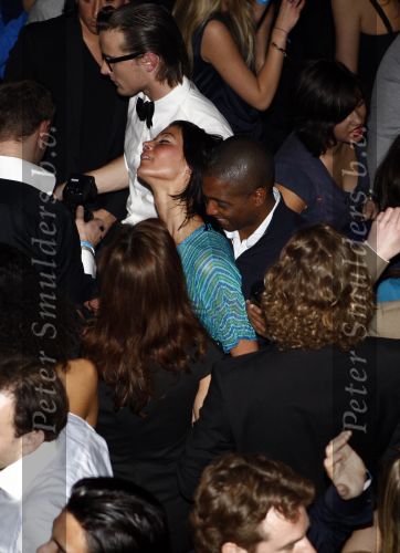 Amsterdam 24 januari 2009
Openingsfeest fashion tv in odeon. 
Bryan Roy met een vriendin