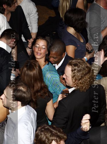 Amsterdam 24 januari 2009
Openingsfeest fashion tv in odeon. 
Bryan Roy met een vriendin