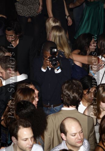 Amsterdam 24 januari 2009
Openingsfeest fashion tv in odeon. 
Bryan Roy met een vriendin