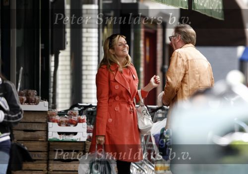 Amsterdam 18 juni 2008
Hans Dulfer en Candy Dulfer  samen aan het winkelen op de Cornelis Schuytstraat.