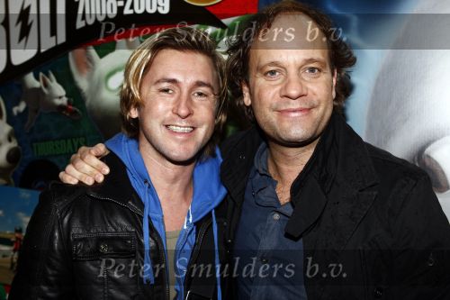 Amsterdam 7 februari 2009
Premiere disneyfilm Bolt in pathe arena. Carlo Boszhard met vriend
Peter Smulders bv