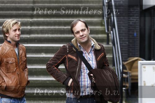 Hilversum 3 februari 2008
Carlo Boszhard arriveert bij de studio met een/zijn nieuwe vriend. Carlo zelf zegt dat het gewoon een vriend is.
