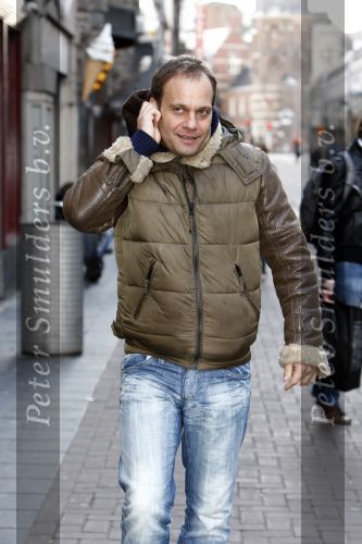 Amsterdam 7 april 2008
Carlo Boszhard wandelend in amsterdam.