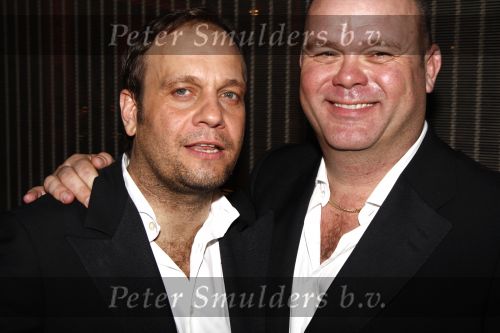 Rotterdam 20 april 2008
Premiere Les Miserables in het nieuwe luxor . Carlo Boszhard en Paul de Leeuw
Peter Smulders bv