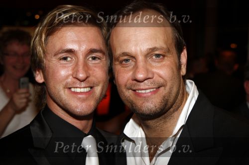 Rotterdam 20 april 2008
Premiere Les Miserables in het nieuwe luxor . Carlo Boszhard met vriend en ouders
Peter Smulders bv