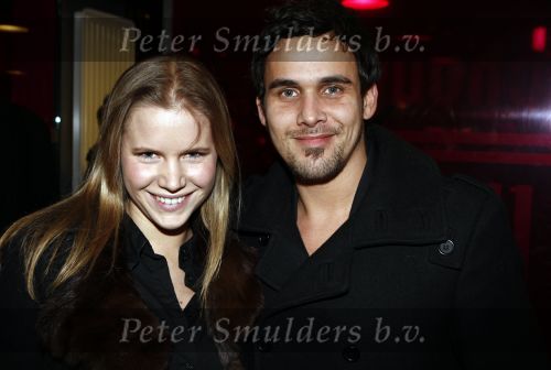 Amstelveen 4 februari 2008
Premiere Volmaakt gelukkig met Rick Engelkes Isa Hoes en Renee  Soutendijk in schouwburg Amstelveen. Caro Lensen met vriend