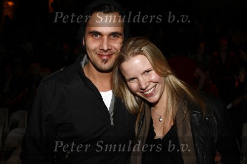 Amsterdam 30 januari 2009
Modeshow Blue Blood tijdens de amsterdam fashion week. Caro Lensen met vriend
Peter Smulders bv