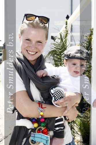 Amsterdam 13 mei 2009
feestje van blad mama bij strand west. Caro lensen met zoon
Peter Smulders bv