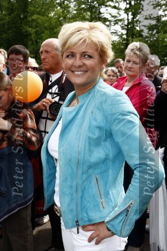 Lisse 9 mei 2009
Caroline Tensen tijdens NCRV loop in de keukenhof. De opbrengst gaat naar orange babies.
Peter Smulders bv