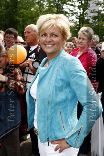 Lisse 9 mei 2009
Caroline Tensen tijdens NCRV loop in de keukenhof. De opbrengst gaat naar orange babies.
Peter Smulders bv