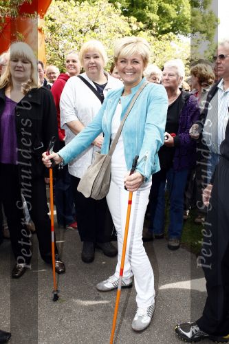 Lisse 9 mei 2009
Caroline Tensen tijdens NCRV loop in de keukenhof. De opbrengst gaat naar orange babies.
Peter Smulders bv