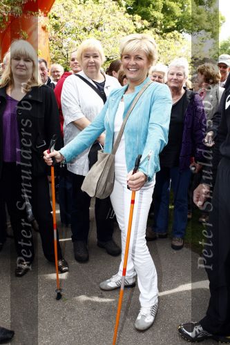 Lisse 9 mei 2009
Caroline Tensen tijdens NCRV loop in de keukenhof. De opbrengst gaat naar orange babies.
Peter Smulders bv