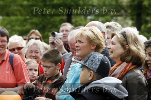 Lisse 9 mei 2009
Caroline Tensen tijdens NCRV loop in de keukenhof. De opbrengst gaat naar orange babies.
Peter Smulders bv