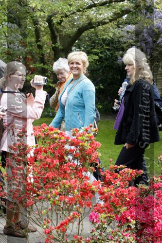 Lisse 9 mei 2009
Caroline Tensen tijdens NCRV loop in de keukenhof. De opbrengst gaat naar orange babies.
Peter Smulders bv