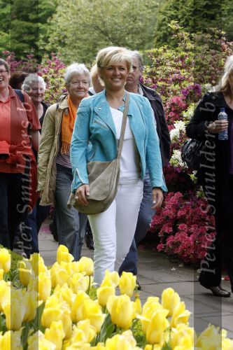 Lisse 9 mei 2009
Caroline Tensen tijdens NCRV loop in de keukenhof. De opbrengst gaat naar orange babies.
Peter Smulders bv