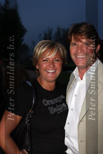 Molenaarsgraaf, 16 Mei 2008 Opening Babywear & Lifestyl LIEF
Caroline Tensen met Peter Gallas
