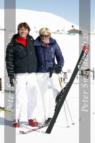 Serfaus 18 februari 2009
Caroline Tensen en haar vriend Peter Gallas op skivakantie,
Peter Smulders bv