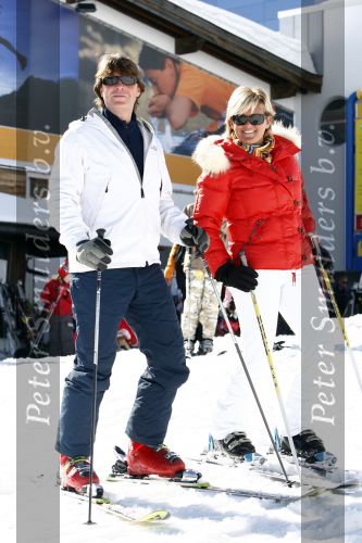 Serfaus 28 februari 2008
Carolien Tensen met vriend Peter Gallas en dochter Lotte op ski vakantie .
Peter Smulders bv