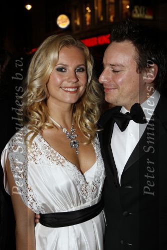 Amstedam 7 oktober 2007
Cas Jansen en Annelieke Bouwens bij de premiere van alles is liefde in Tuschinski.