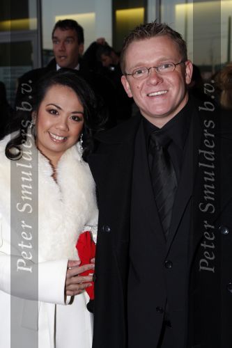 Rotterdam 16 december 2007
premiere Evita in het nieuwe Luxor theater. Casey Franciso met vriend