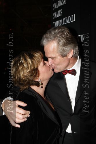 Amsterdam 6 december 2007
Miljonairsfair 2007 in de rai te amsterdam. Vip avond. Catherine Keyl met vriend Maurits Regenboog kussend