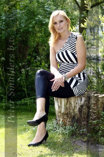 Hoofddorp 1 mei 2009
Celine Dee , de ex vriendin van Ron Boszhard.