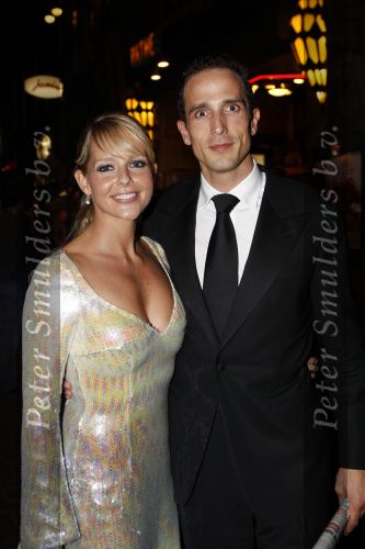 Amsterdam 8 oktober 2007
Chantal Janzen met vriend Marco bij de premiere van Alles is Liefde in Tuschinski
