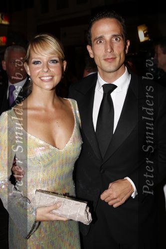 Amsterdam 8 oktober 2007
Chantal Janzen met vriend Marco bij de premiere van Alles is Liefde in Tuschinski